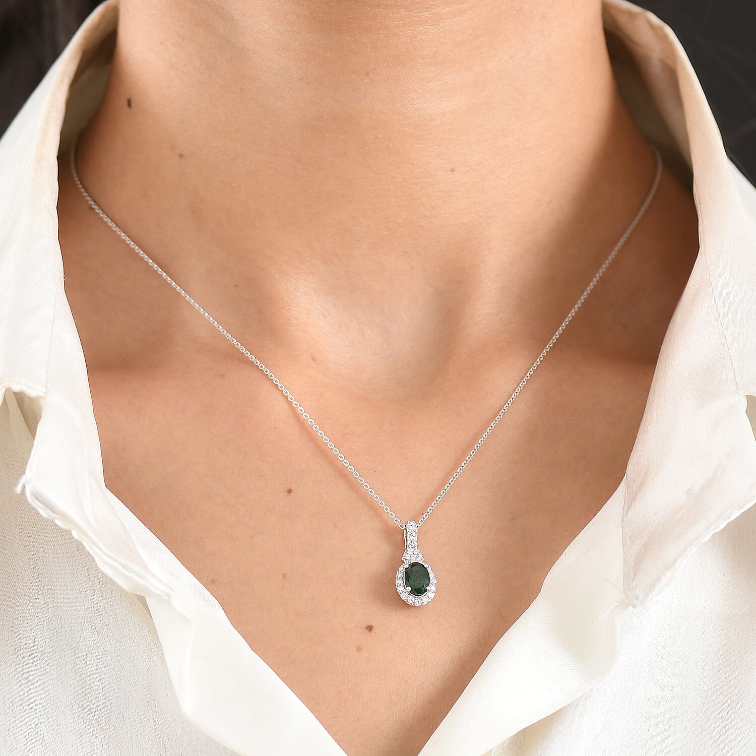Certified & Appraised Premium Tsavorite Garnet and Luxuriant Lab Grown Diamond G-H SI 1.10 ctw Pendant Necklace in Rhodium Over Sterling Silver (18 Inches)