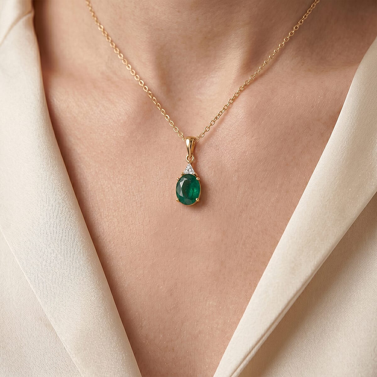 AAA Kagem Zambian Emerald and Luxuriant Lab Grown Diamond E-F VS 2.10 ctw Elegance Pendant Necklace in 10K Yellow Gold (18 Inches) image number 2