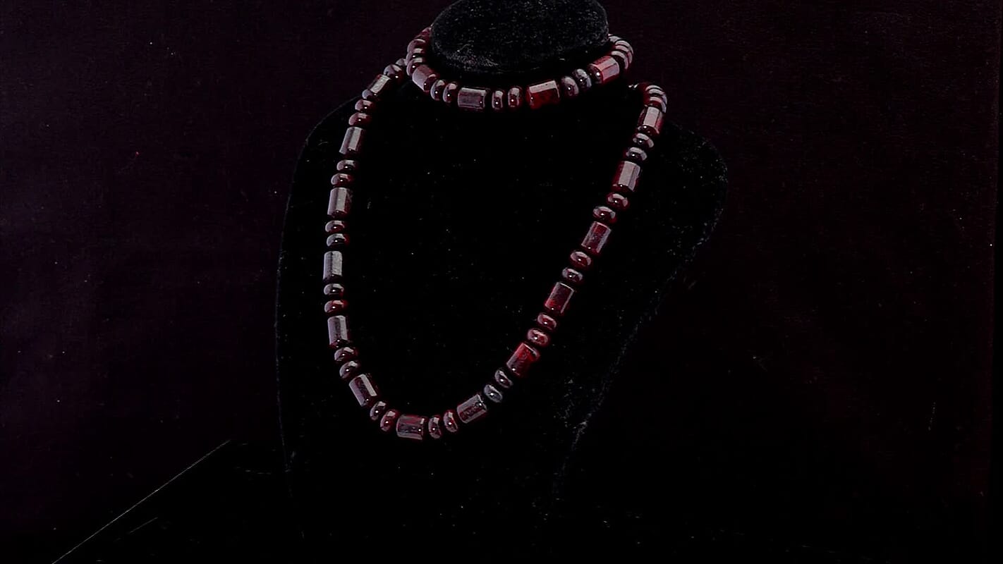 EverTrue Red Jasper Beaded Stretch Bracelet and Necklace (20 Inches) in Platinum Bond 410.00 ctw