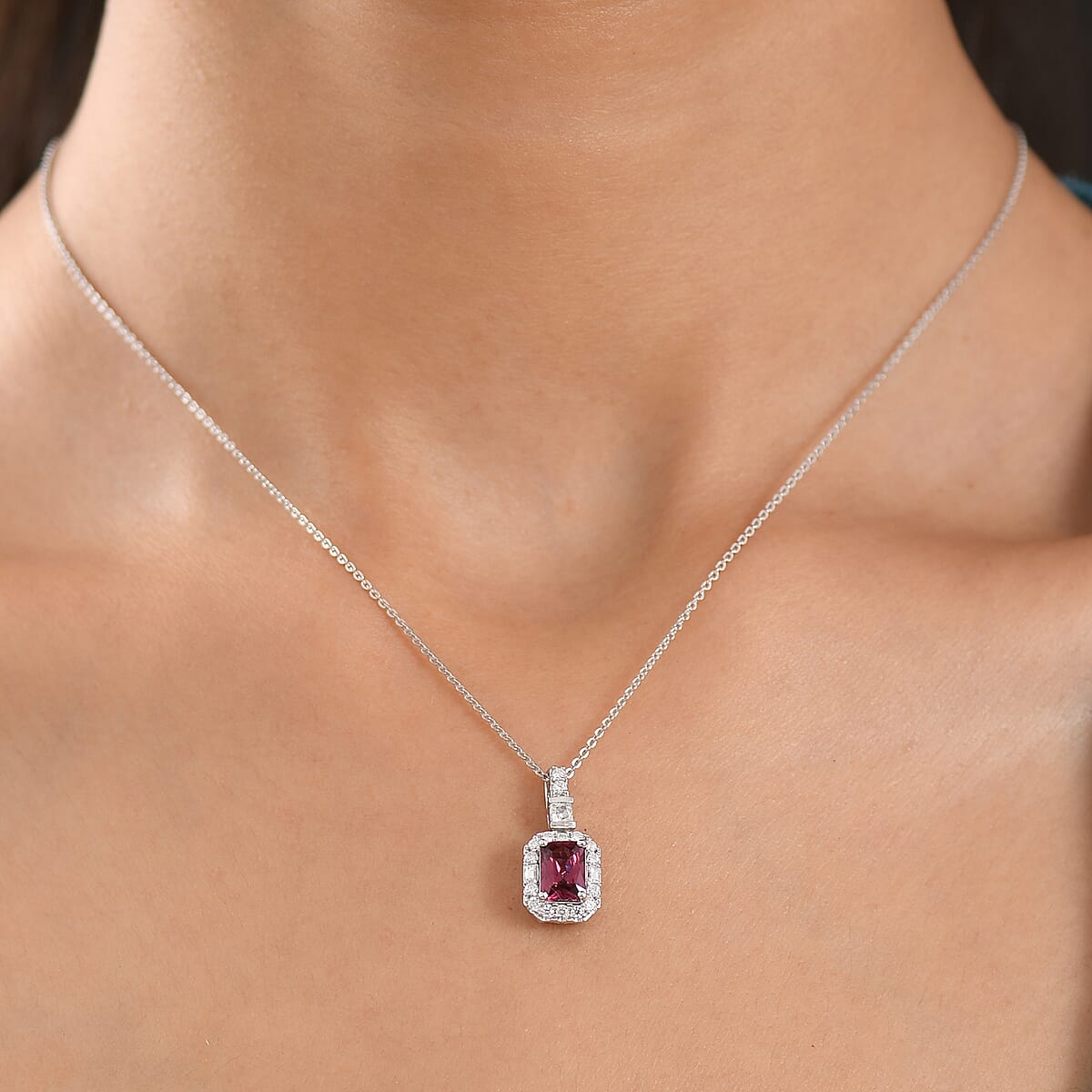 D'Joy Premium Usambara Color Change Garnet and Moissanite 1.54 ctw Pendant Necklace in Rhodium Over Sterling Silver (18 Inches) image number 2