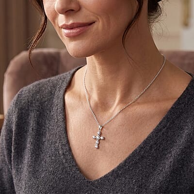 EverTrue Moissanite 1.00 ctw Pendant in Platinum Bond with Stainless Steel Necklace 20 Inches
