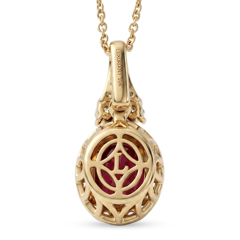 Certified & Appraised AAA Usambara Color Change Garnet and Luxuriant Lab Grown Diamond G-H SI 2.87 ctw Pendant Necklace in 10K Yellow Gold (18 Inches)