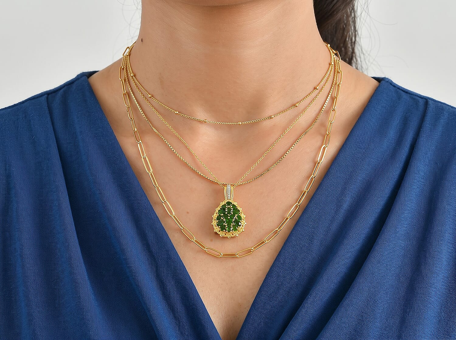 EverTrue Chrome Diopside 3.00 ctw Pendant in 18K YG Plated and Platinum Bond with Stainless Steel Necklace 20 Inches