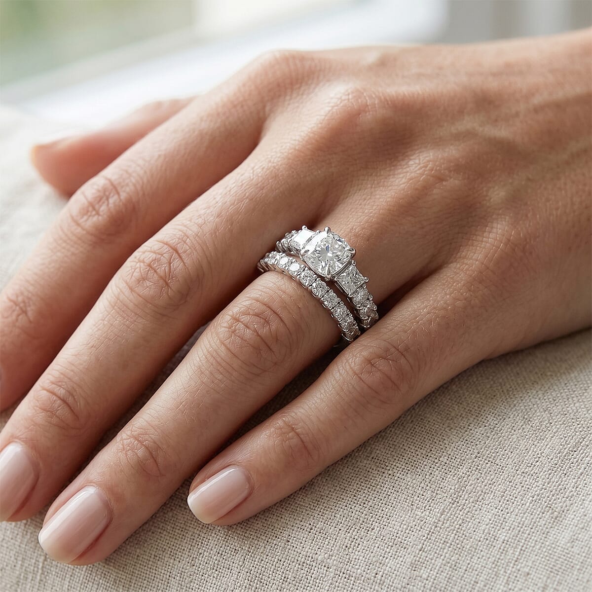 Luxuriant Lab Grown Diamond G-H SI1 2.10 ctw Set of 2 Ring in Sterling Silver (Size 9.0) image number 2