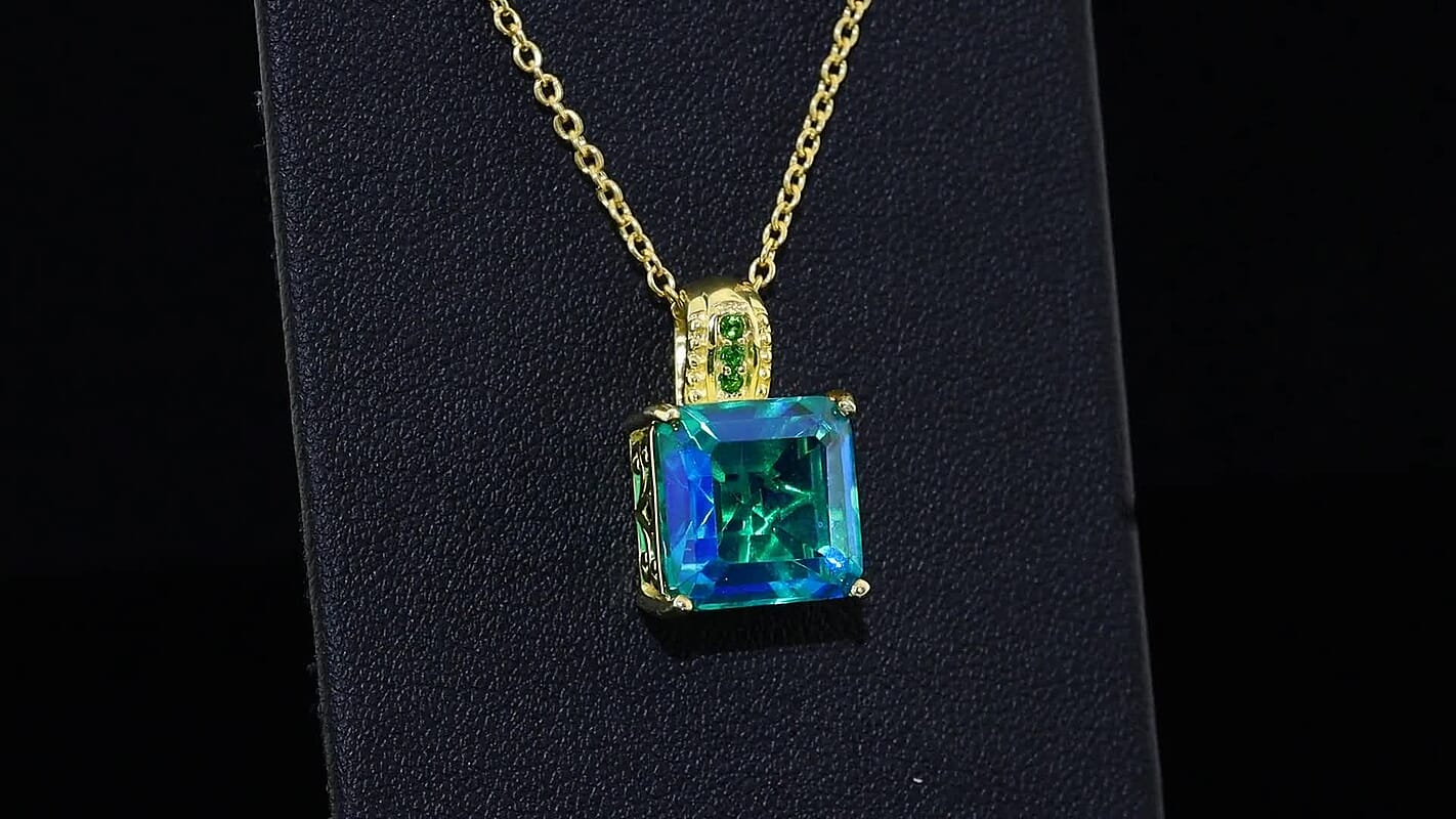 EverTrue Peacock Quartz, Chrome Diopside Peacock Horizon Pendant in 18K YG Plated with ION Plated YG Stainless Steel Necklace (20 Inches) 9.75 ctw