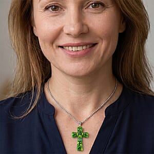 Green Murano Style Cross Pendant Necklace (20-22 Inches) in Stainless Steel
