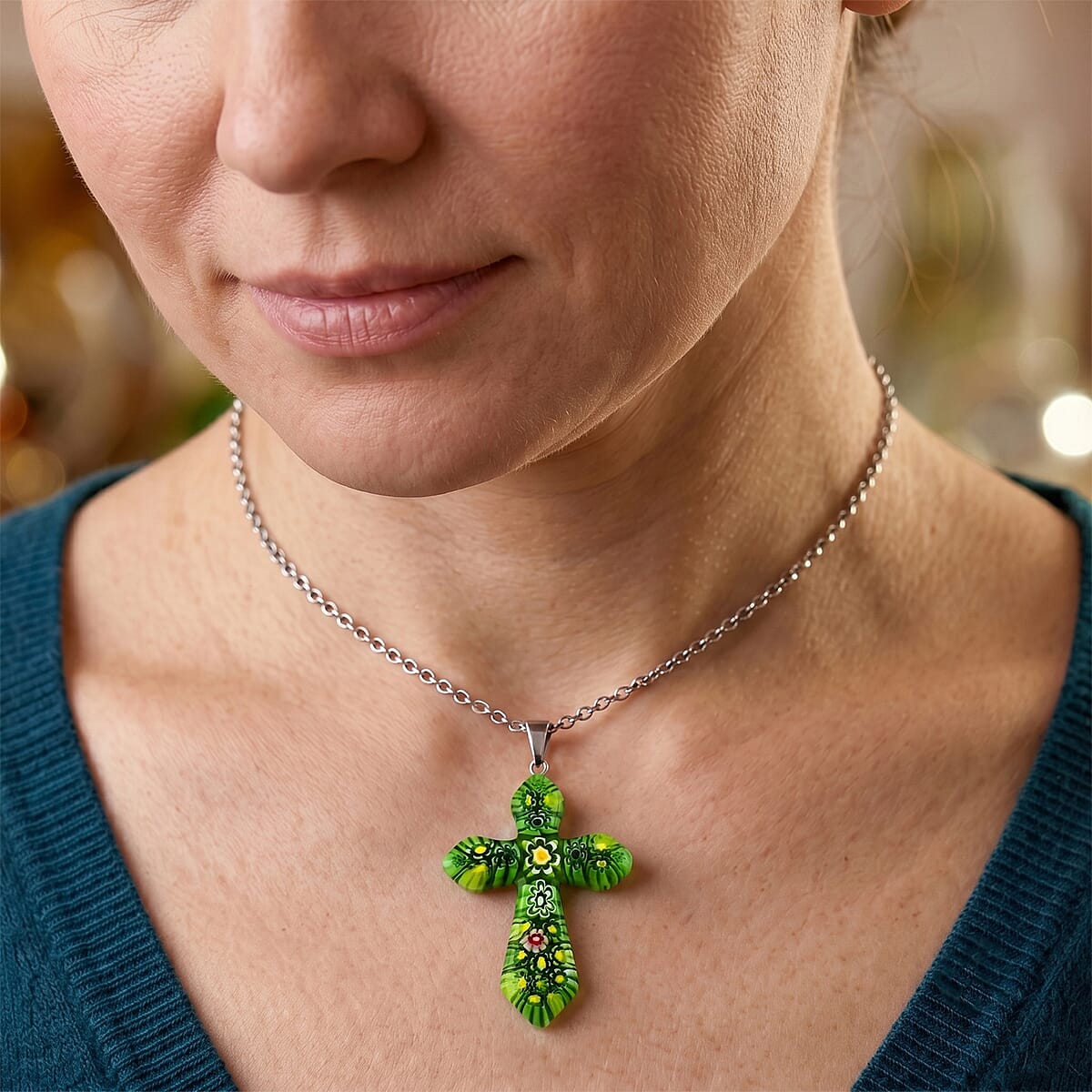 Green Murano Style Cross Pendant Necklace (20-22 Inches) in Stainless Steel image number 1