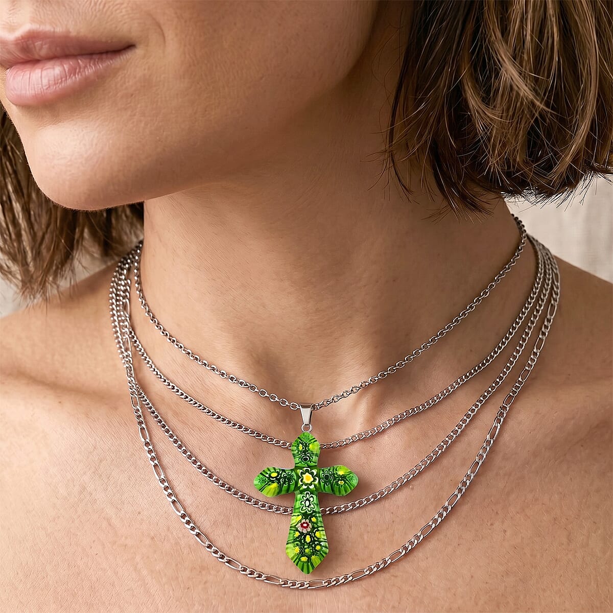 Green Murano Style Cross Pendant Necklace (20-22 Inches) in Stainless Steel image number 2