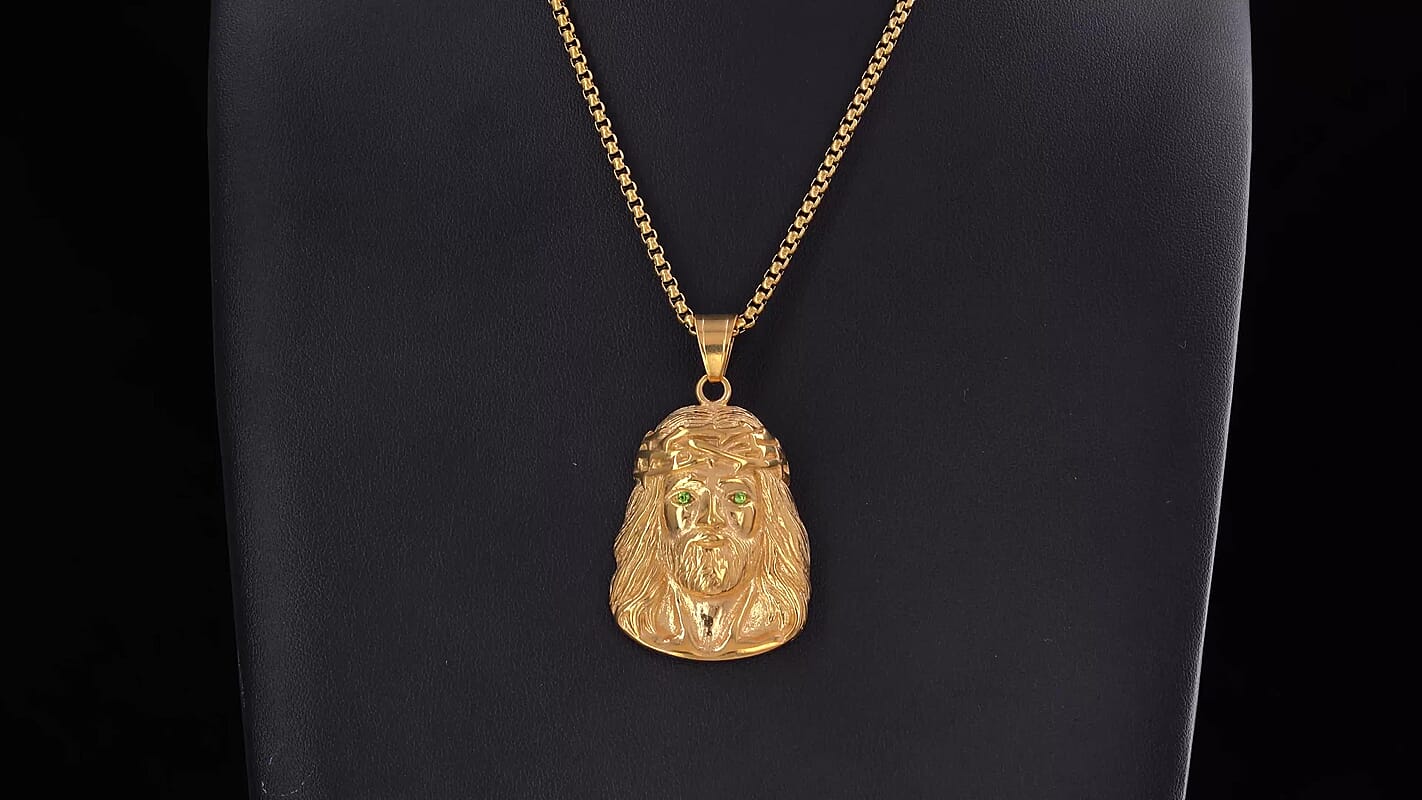 Green Austrian Crystal Lion Pendant Necklace (24 Inches) in ION Plated YG Stainless Steel