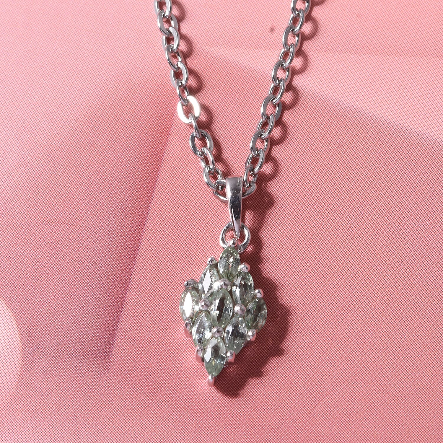 Green Sapphire - Product card gallery slide 2 (10226835226937)