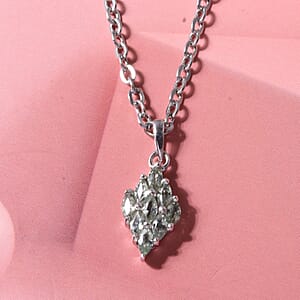 D'Joy Malawi Green Sapphire 1.00 ctw Pendant Necklace (20 Inches) in Rhodium Over Sterling Silver