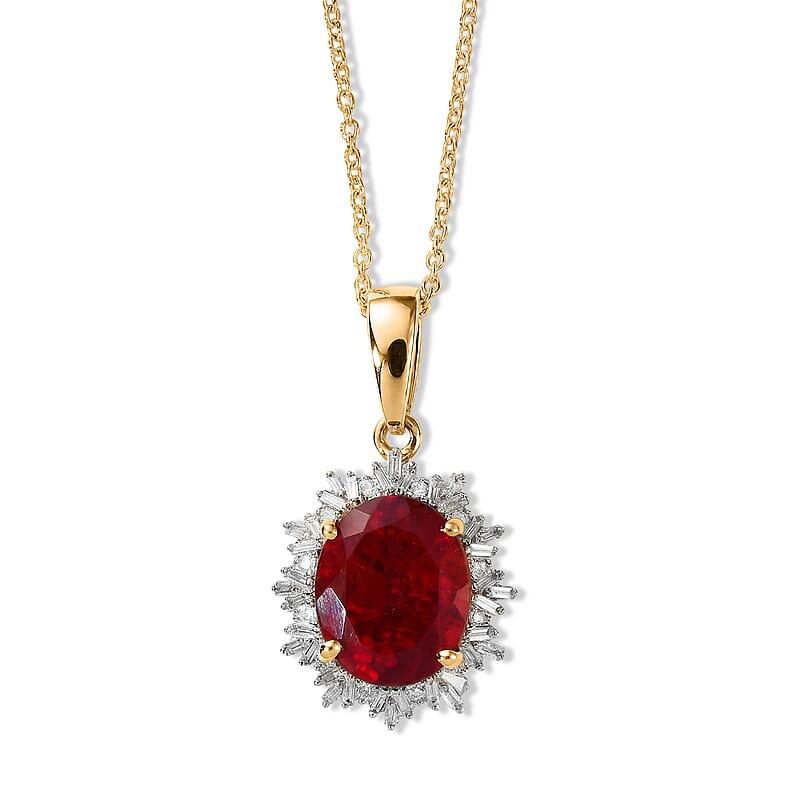 Luxoro 10K Yellow Gold Mexican Cherry Fire Opal and Diamond (I2) (0.24 cts) 2.60 ctw Crimson Starburst Pendant Necklace