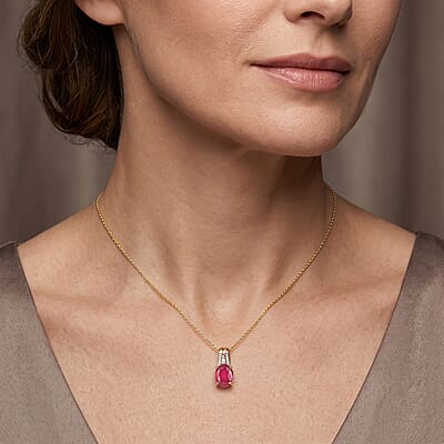 D'Joy Premium Niassa Ruby (FF) and Moissanite 4.00 ctw Passion Solitaire Pendant Necklace (20 Inches) in 18K Vermeil YG Over Sterling Silver
