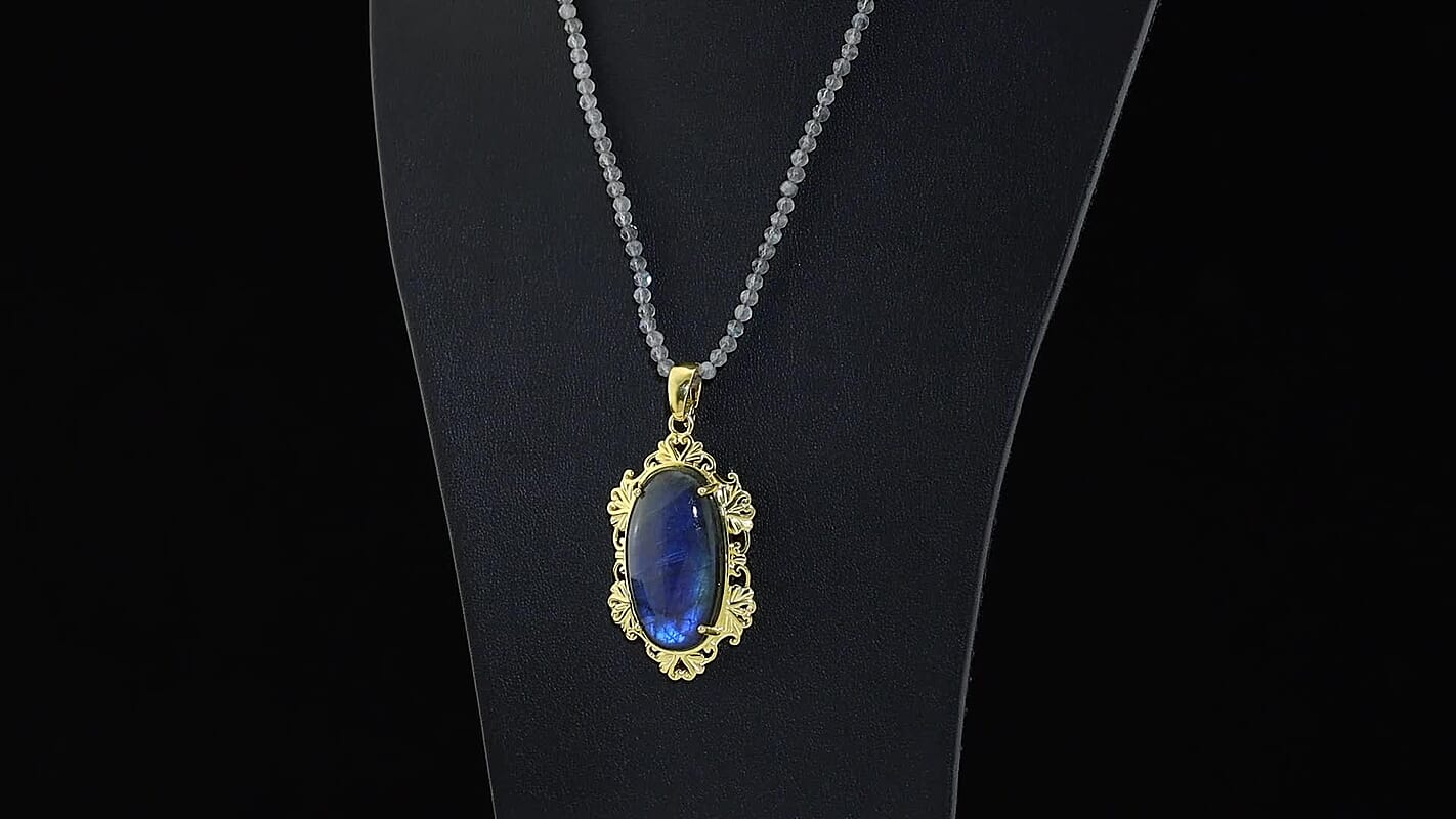 EverTrue AAA Malagasy Labradorite Pendant Necklace (20 Inches) in 18K YG Plated 87.50 ctw