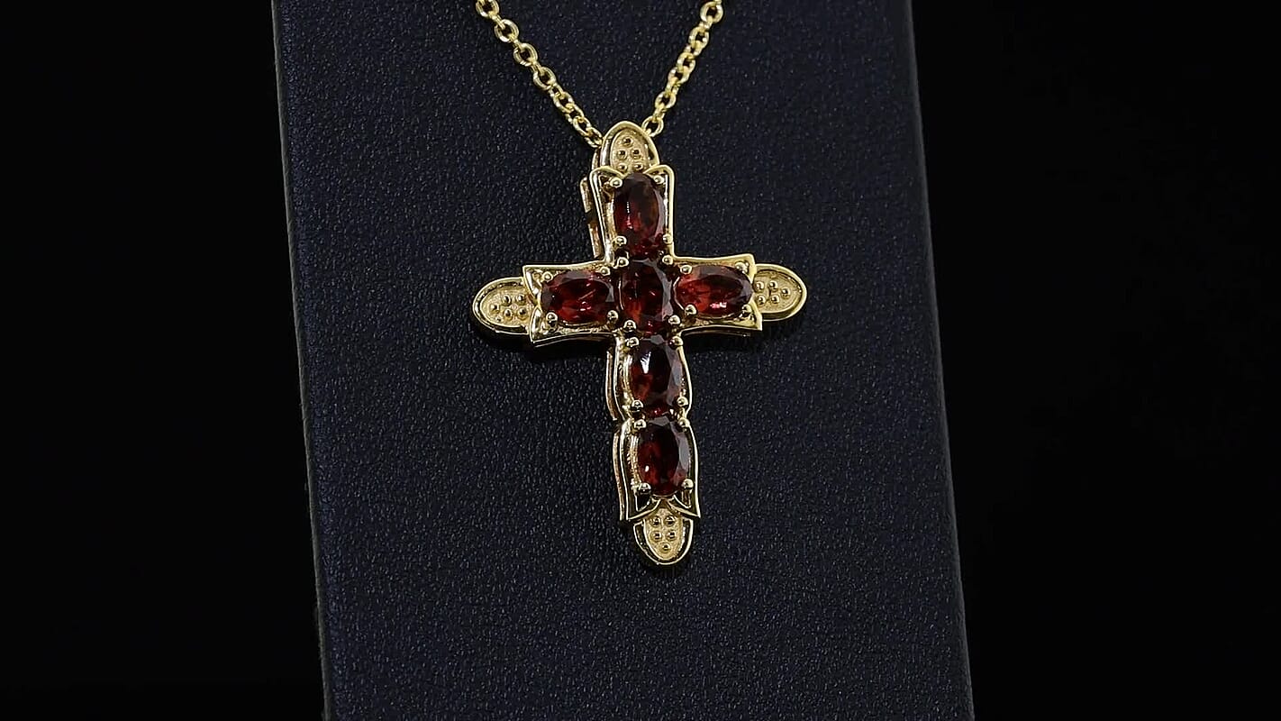 EverTrue Mozambique Garnet Pendant in 18K YG Plated with IOn Plated YG Stainless Steel Necklace (20 Inches) 3.25 ctw