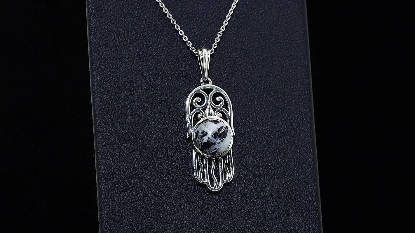 D''Joy Passport to Israel White Buffalo Pendant Necklace (20 Inches) in Sterling Silver 2.60 ctw