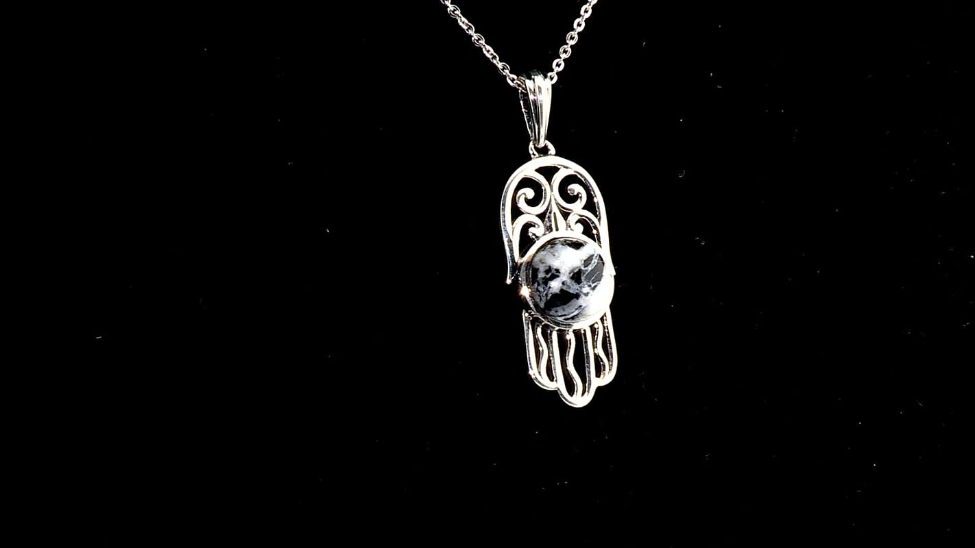 D''Joy Passport to Israel White Buffalo Pendant Necklace (20 Inches) in Sterling Silver 2.60 ctw