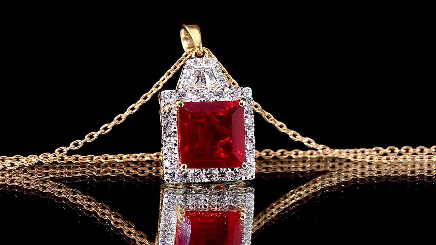 10K Yellow Gold Premium Mexican Cherry Fire Opal, Luxuriant Lab Grown Diamond (G-H, SI) Pendant Necklace (18 Inches) 1.90 ctw