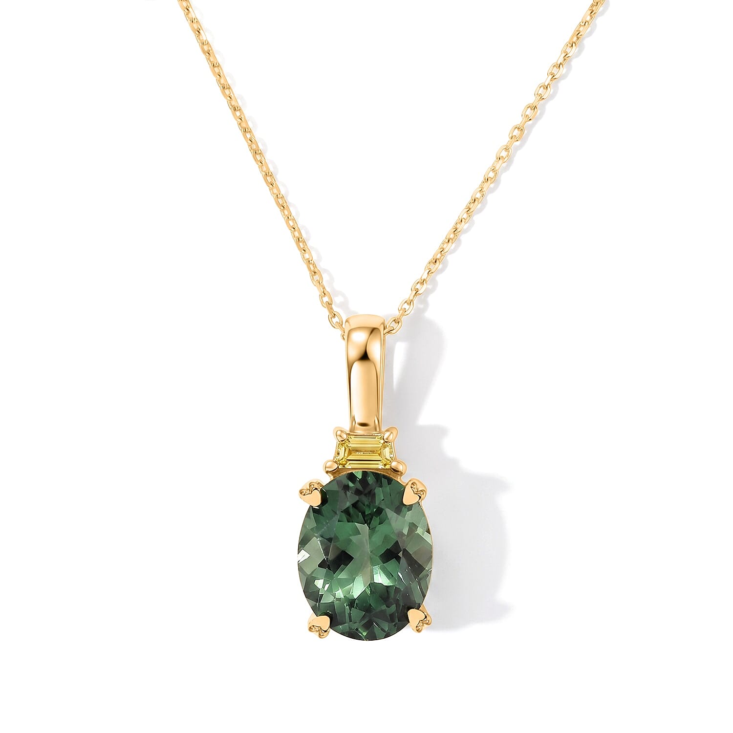 Pendant with Chain (Size 20)  Gold Wt. 3.43 g 3.40 ctw..