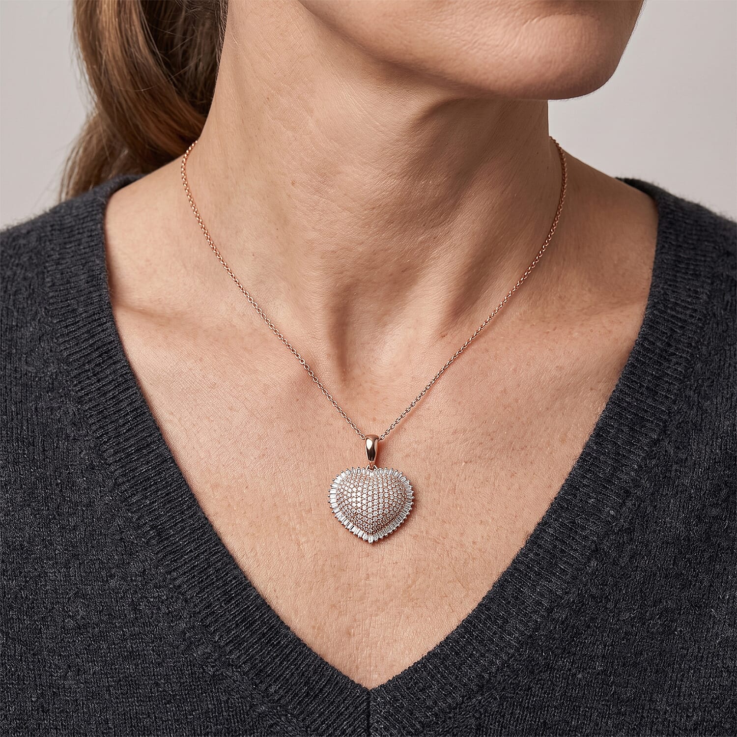 Epic Deal D'Joy Natural Pink and White Diamond (I3) Heart Pendant Necklace (18-20 Inches) in 18K Vermeil RG Over Sterling SEpic Deal D'Joy Natural Pink and White Diamond (I3) Hilver 1.00 ctw