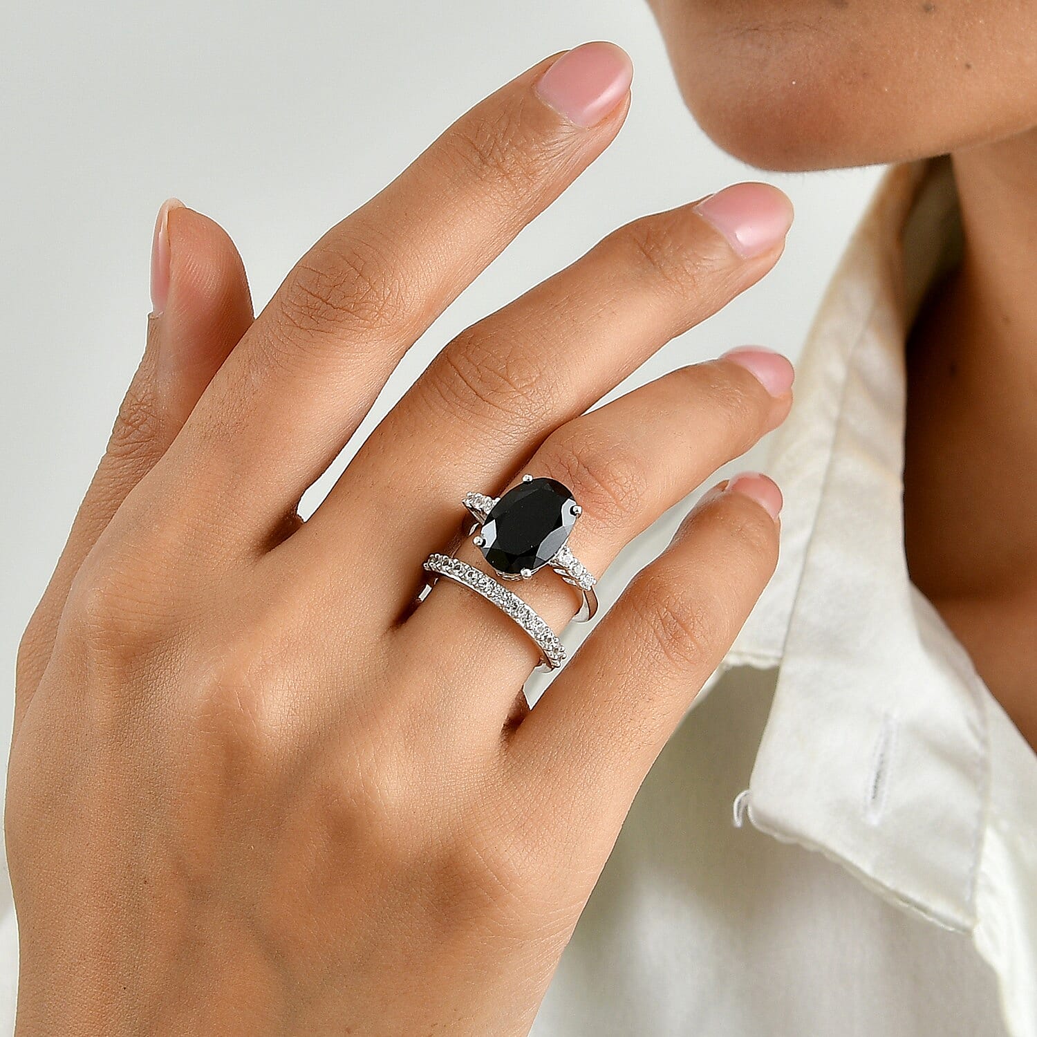 EverTrue Thai Black Spinel and White Zircon 7.75 ctw Set of 2 Regal Noir Ring in Platinum Bond (Size 6.0)