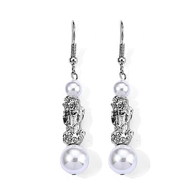 White Shell Pearl Bracelet (7-7.5In) and Earrings in Silvertone