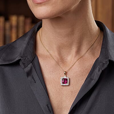 Certified & Appraised AAA Malawi Magenta Garnet and Luxuriant Lab Grown Diamond G-H SI 4.30 ctw Pendant Necklace in 10K Yellow Gold 18 Inches