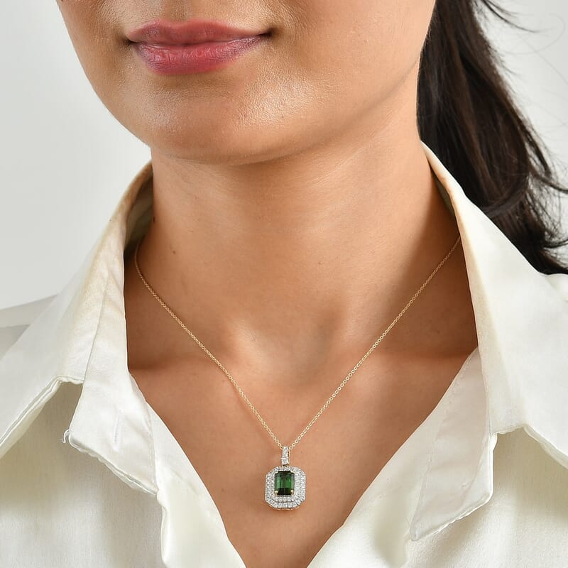 Certified & Appraised AAA Sapo Green Tourmaline and Luxuriant Lab Grown Diamond G-H SI 3.25 ctw Pendant Necklace in 10K Yellow Gold 18 Inches