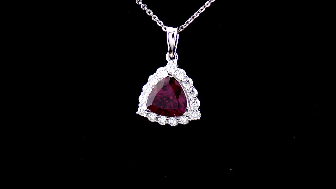 D''Joy Premium Usambara Color Change Garnet, Moissanite Pendant Necklace (18 Inches) in Rhodium Over Sterling Silver 2.55 ctw
