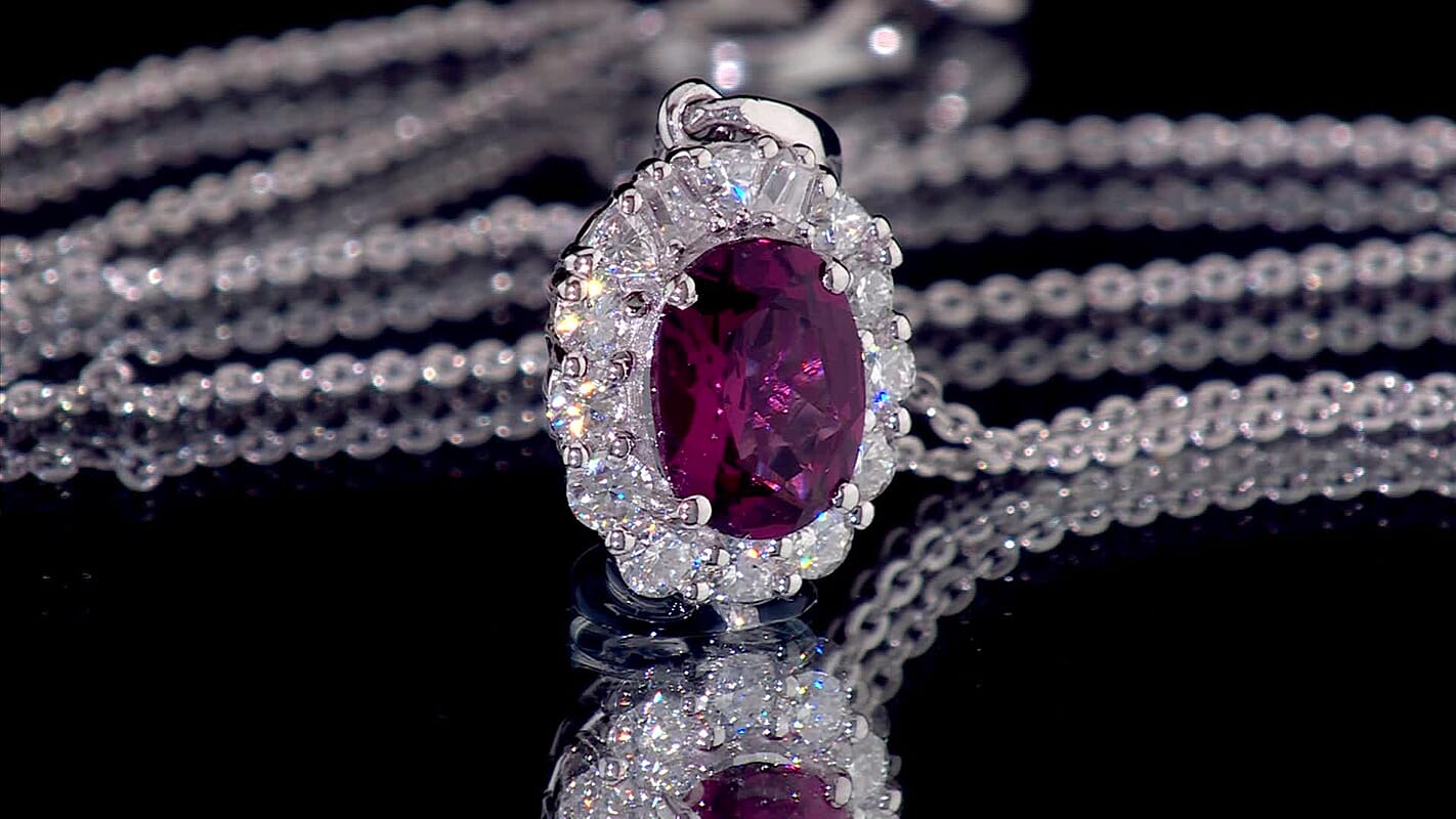 D''Joy Premium Usambara Color Change Garnet, Moissanite Pendant Necklace (18 Inches) in Rhodium Over Sterling Silver 2.10 ctw