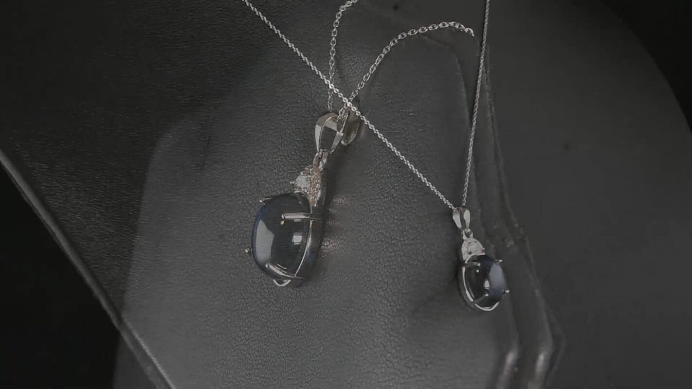 10K Yellow Gold AAA Blue Star Sapphire (DF) and Luxuriant Lab Grown Diamond (E-F, VS) The Celestial Treasure Pendant Necklace (20 Inches) 9.15 ctw