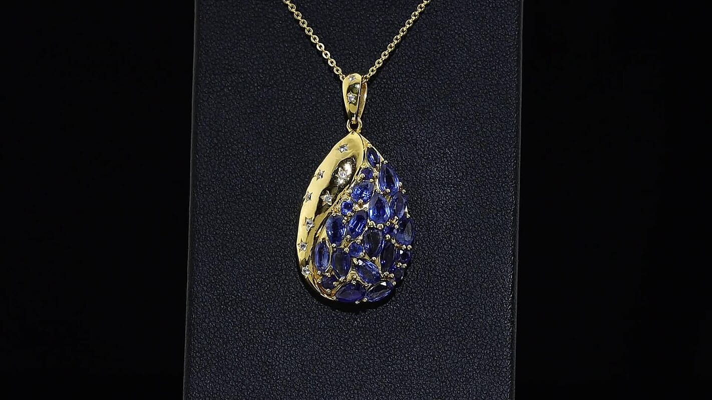 GP Premium Kashmir Kyanite 3.90 ctw Pendant Necklace (20 Inches) in 18K Vermeil Yellow Gold Over Sterling Silver