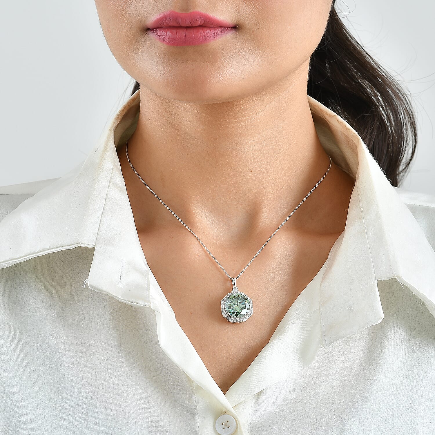 Certified and Appraised D'Joy Mint Green and White Moissanite 10.40 ctw Pendant Necklace (20 Inches) in Rhodium Over Sterling Silver