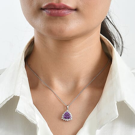 Lab Grown Color Change Sapphire - Product card gallery slide 2 (10328778801465)
