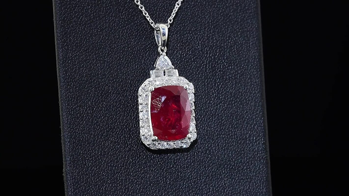 Certified & Appraised D''Joy Premium Niassa Ruby (FF), Moissanite Pendant Necklace (18 Inches) in Rhodium Over Sterling Silver 9.65 ctw