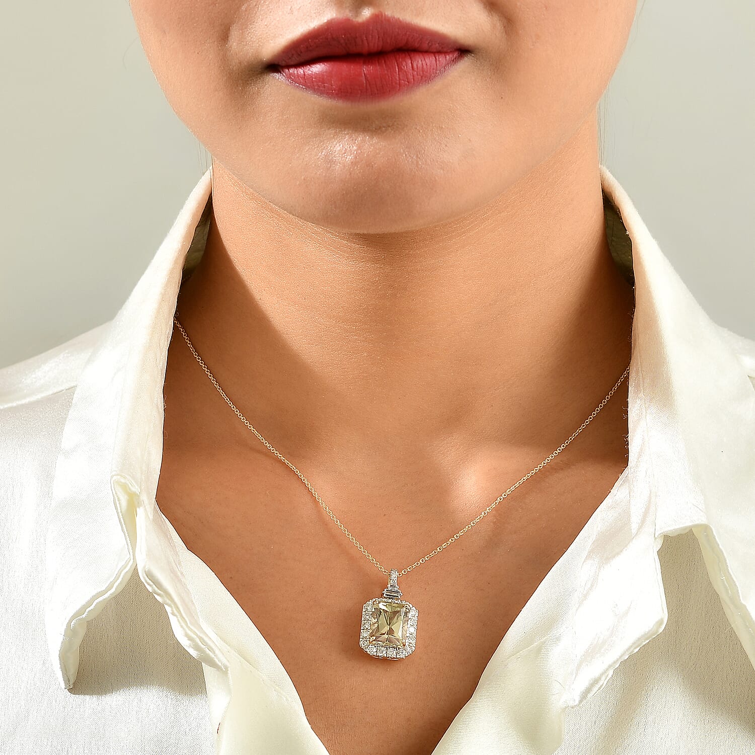 Certified and Appraised AAA Turkizite and Luxuriant Lab Grown Diamond G-H SI 6.50 ctw Pendant Necklace in 10K Yellow Gold (18 Inches)