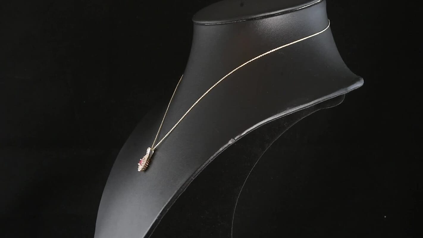 10K Yellow Gold AAA Padparadscha Sapphire, Luxuriant Lab Grown Pink Diamond (IR) and Lab Grown Diamond (VS) Pendant Necklace 1.40 ctw