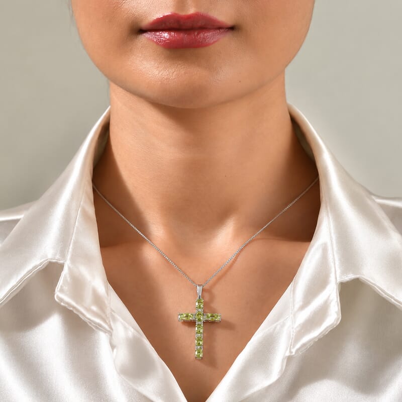 D'Joy Premium Hebei Peridot and White Zircon 4.00 ctw Pendant Necklace in Rhodium Over Sterling Silver 20 Inches