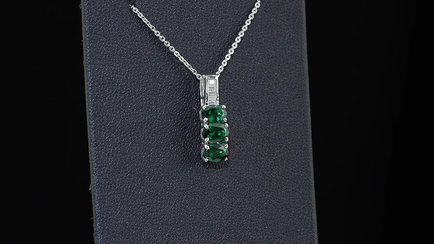Certified & Appraised D''Joy AAA Tsavorite Garnet, Moissanite Pendant Necklace (18 Inches) in Rhodium Over Sterling Silver 1.60 ctw