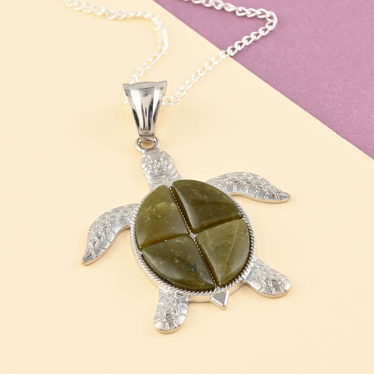 Jasper Turtle Pendant Necklace 18 Inches in Silvertone 10.35 ctw image number 1