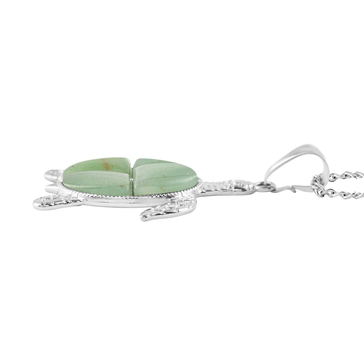 Green Aventurine Turtle Pendant Necklace 18 Inches in Silvertone 10.35 ctw image number 3