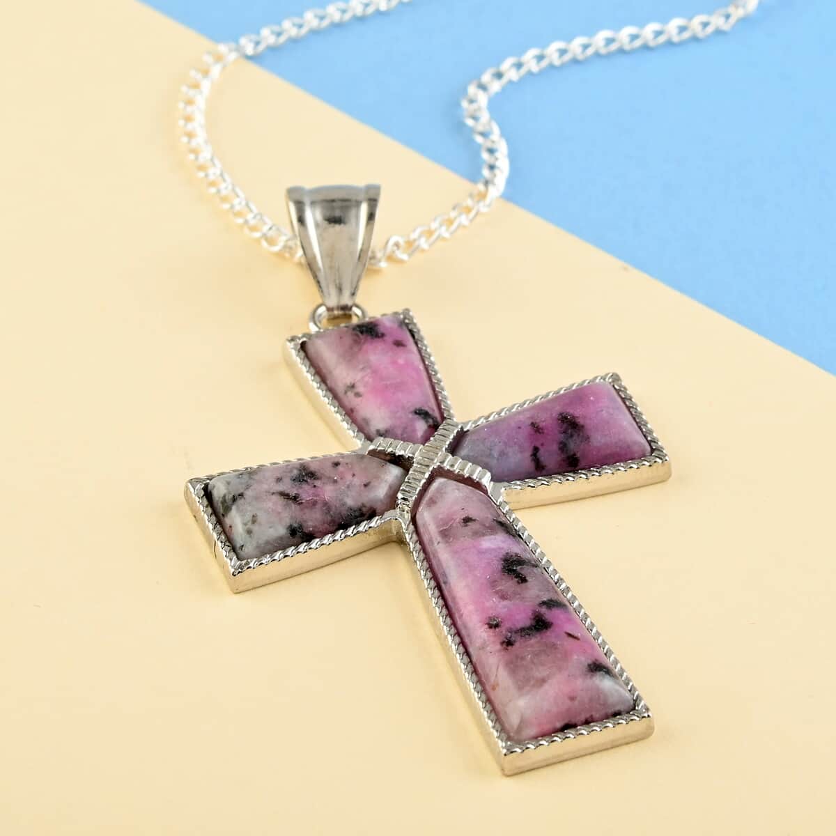 Purple Quartz Cross Pendant Necklace 18 Inches in Silvertone 12.25 ctw image number 1