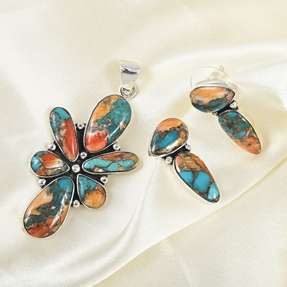 Santa Fe Style Spiny Turquoise Abstract Earrings and Pendant in Sterling Silver 11.25 ctw image number 1