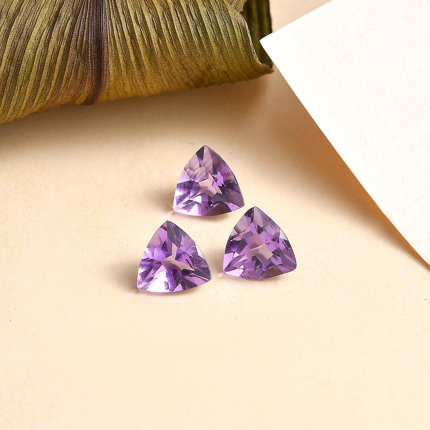 AA Rose De France Amethyst Set of 3 (Trl 7 mm) 3.00 ctw Loose gemstone