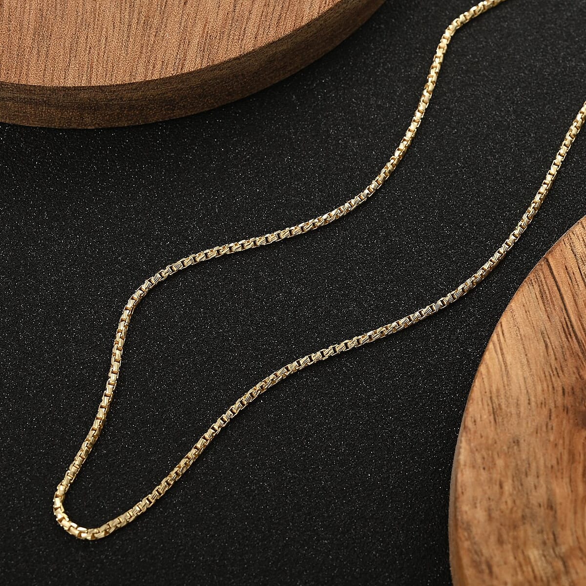 Italian 14K Yellow Gold Over Sterling Silver 1.3mm Box Chain 20 Inches 3.80 Grams image number 1