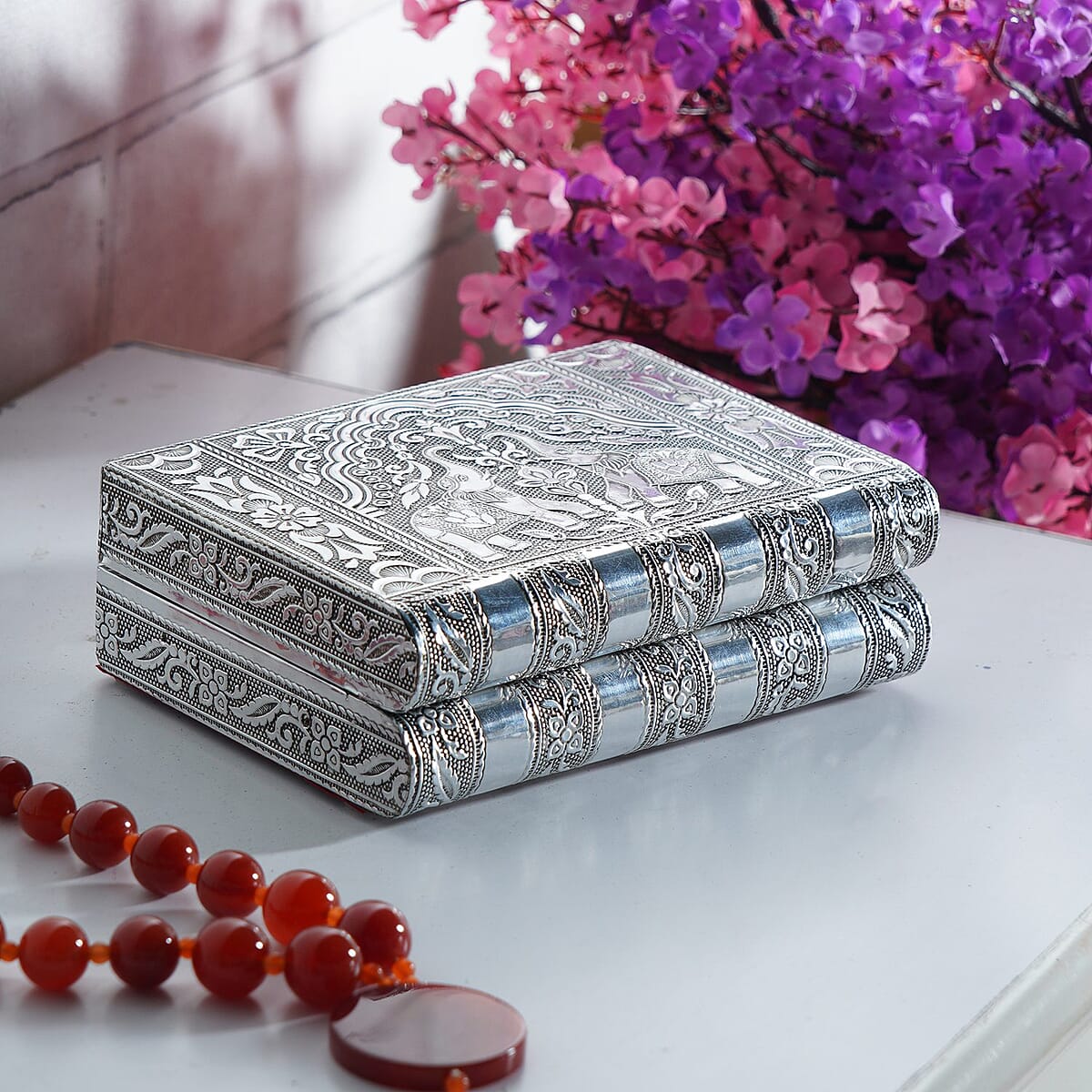 Aluminum Elephant Embossed Jewelry Box with Velvet Anti Scratch Interior (6x4.5) image number 1