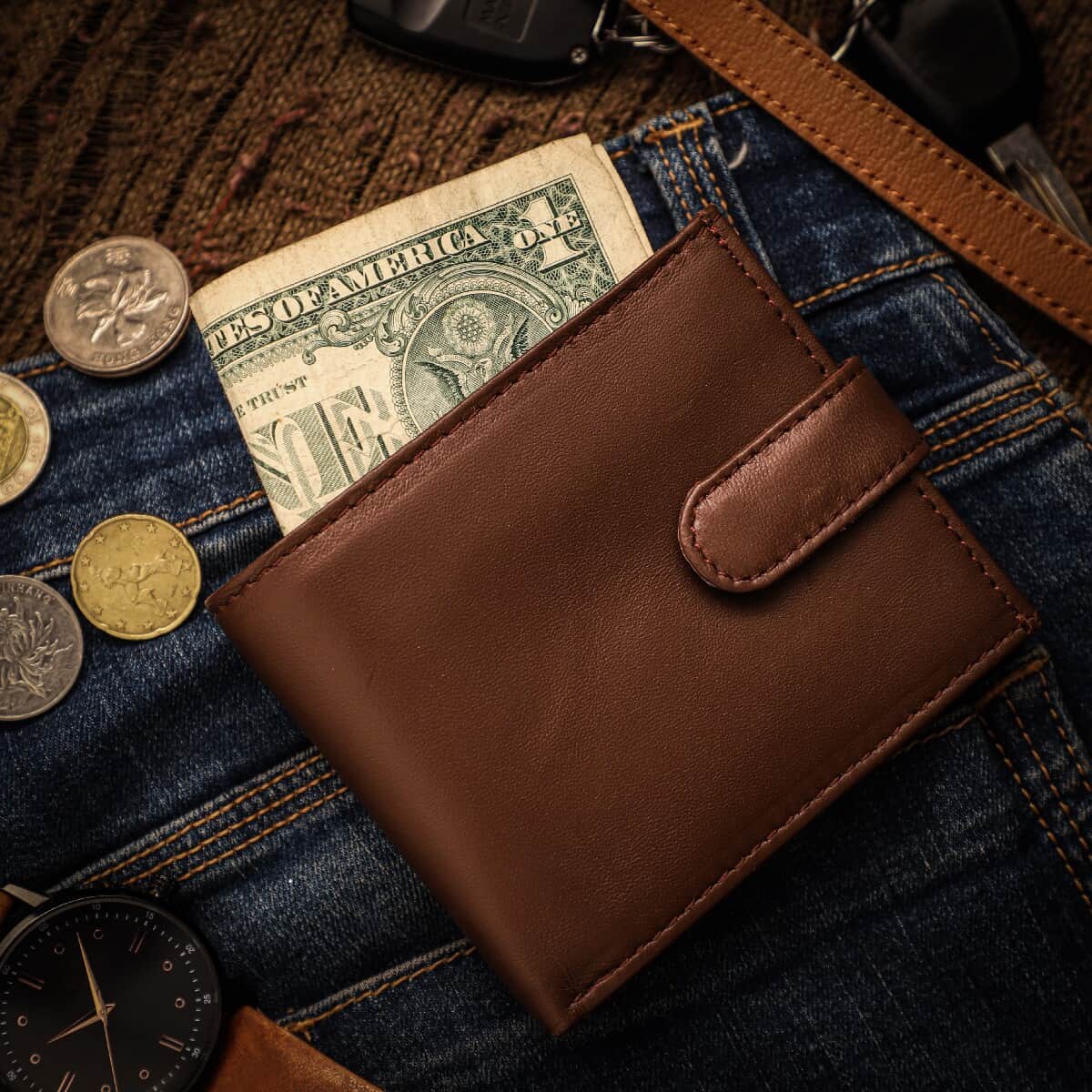 Brown 100% Genuine Leather RFID Protected Bi-Fold Men's Wallet image number 1