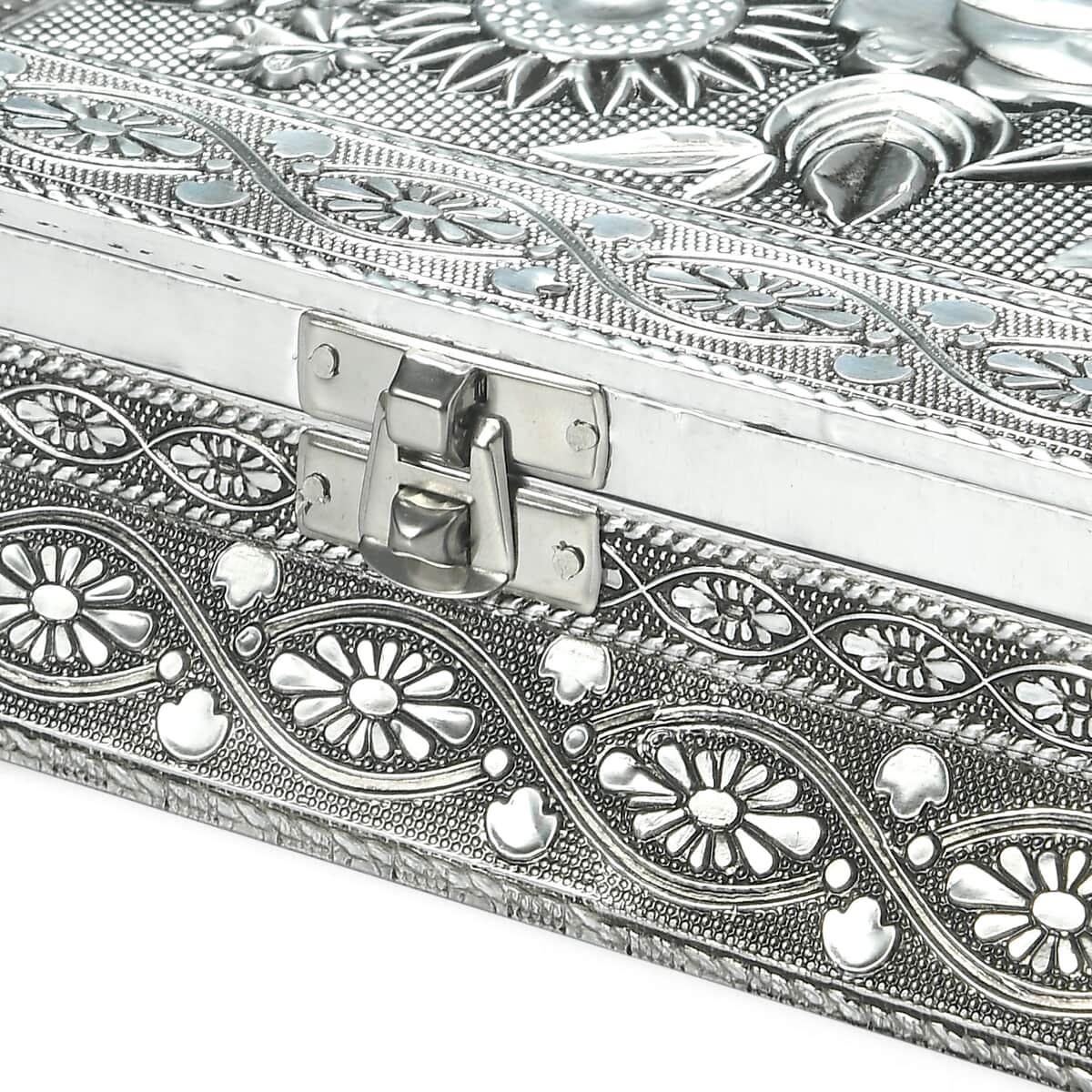 Handcrafted Oxidized 3D Flower Embossed Scratch Protection Interior Jewelry Box image number 5