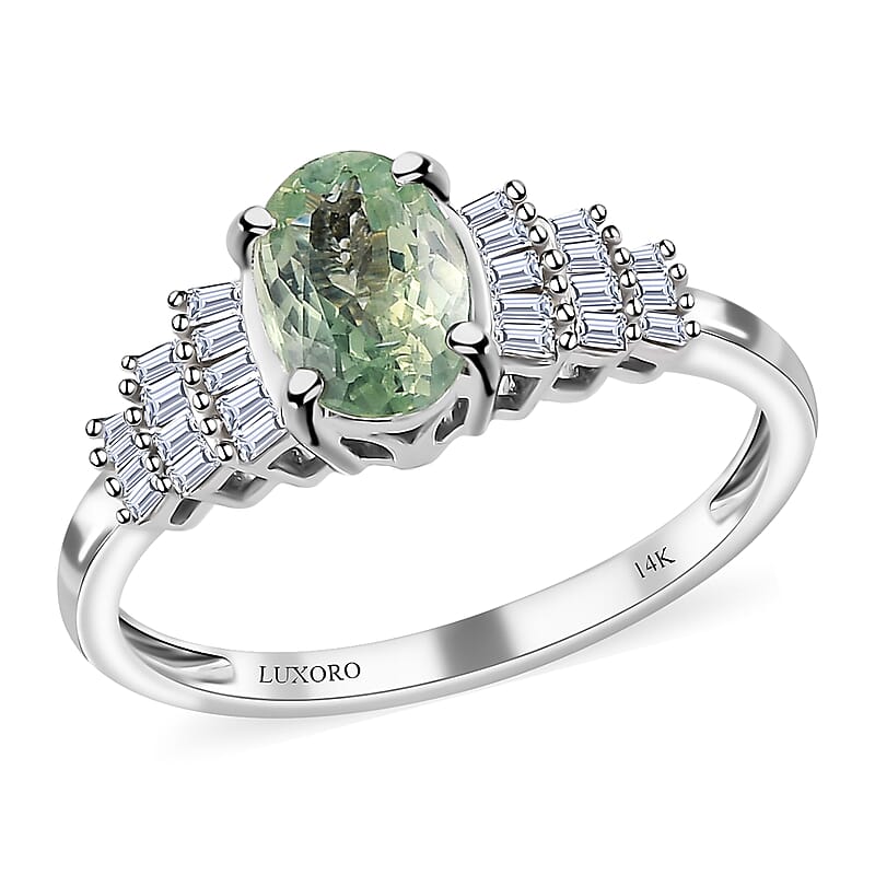 Luxoro 14K White Gold AAA Narsipatnam Alexandrite and G-H I3 Diamond Ring (Size 5.0) 2 Grams 1.00 ctw