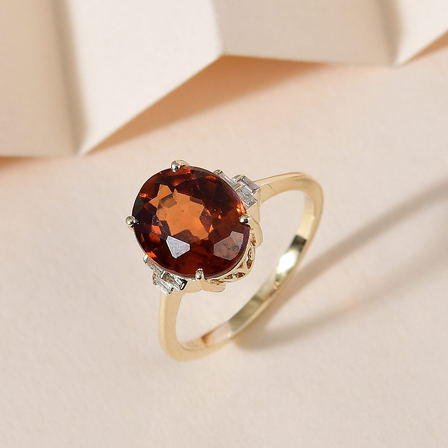 Luxoro 10K Yellow Gold Premium Sri Lankan Honey Garnet and Diamond January Birthstone Ring (Size 5.0) 4.60 ctw